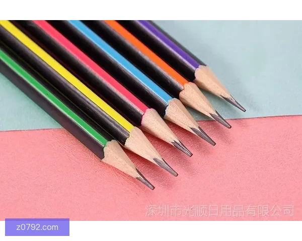 围绕十岁孩子一般能插几支笔的能力探讨学习用品使用情况及发育特点分析